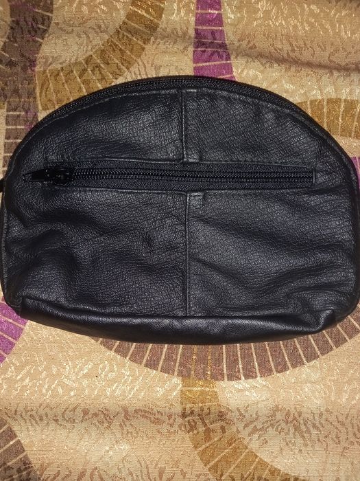 Шкіряна косметичка