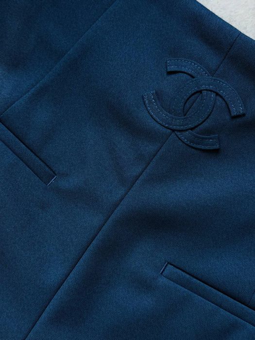 Chanel штани 36 размер