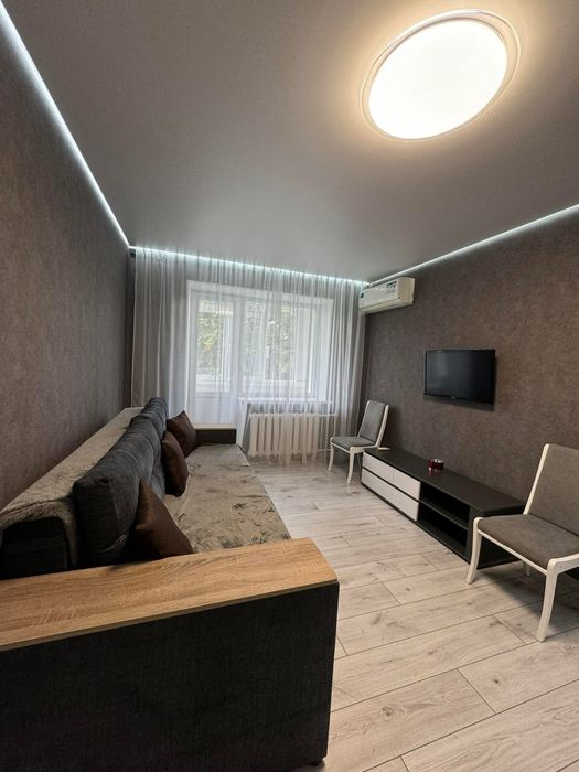 2-К Зыгина, Трц Киев