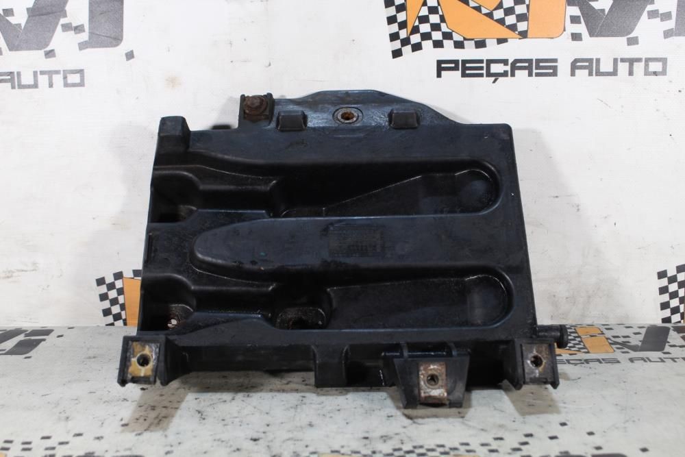 Base / caixa da bateria AUDI TT (8N3)
