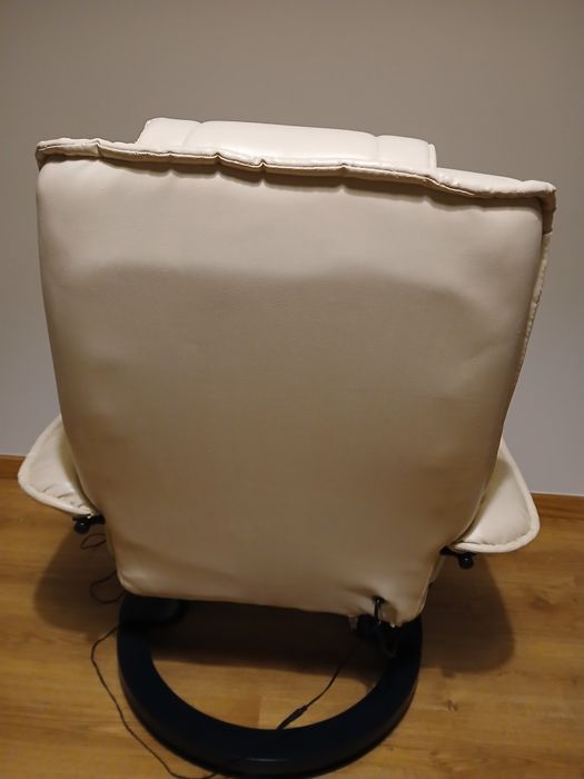 Cadeirão e banco com massagem e aquecimento