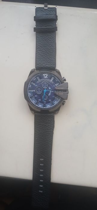 продам чоловічий годинник Diesel