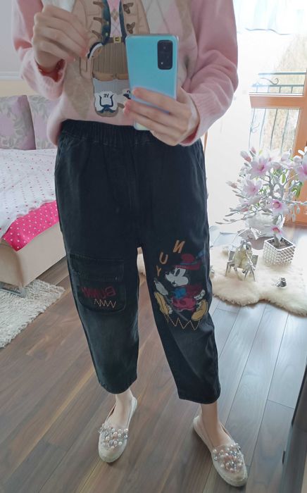 Spodnie jeansowe balony z kieszenią z Myszką Mickey