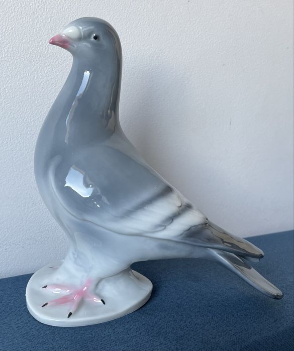 Figurka Porcelanowa Gołąb PRL , Antyki