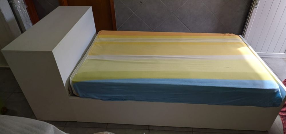 Cama individual com cabeceira + colchão