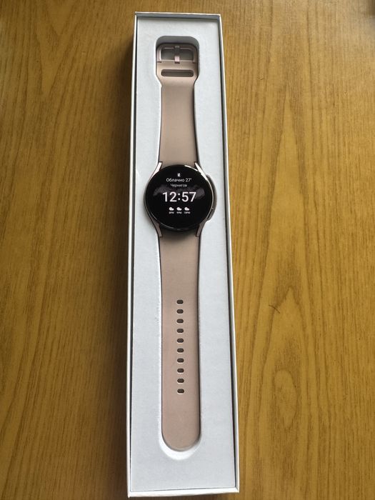 Смарт - годинник Samsung Galaxy Watch 4