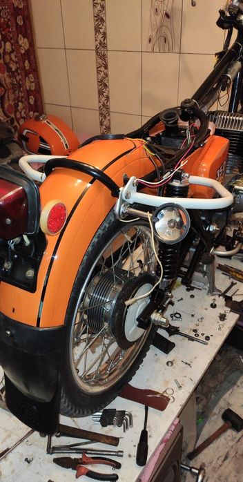 Ява ,Чезет 472.5 12в.