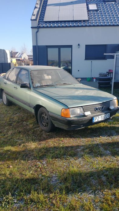 Audi 100 C3 1.8 1983r bez rdzy, odpala