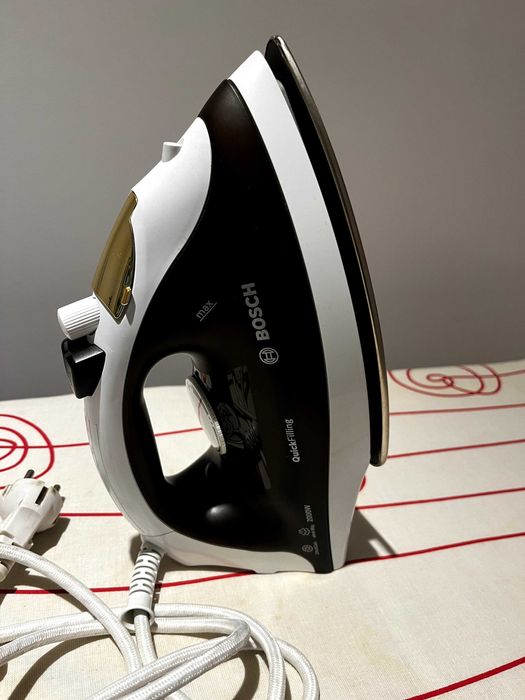 Tábua e ferro de engomar