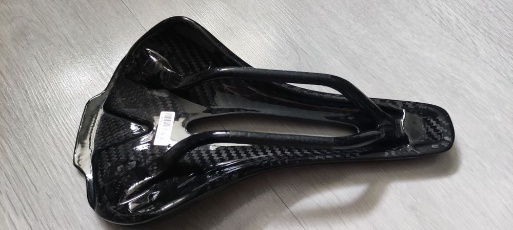 Siodełko rowerowe carbon