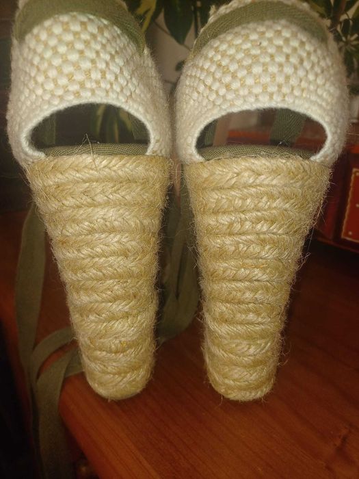 Sandálias de cunha  da Pull&Bear