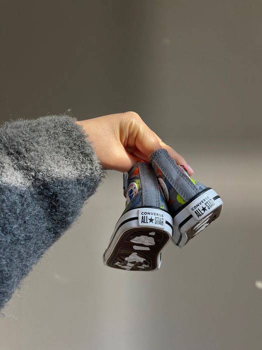 Нові кеди converse