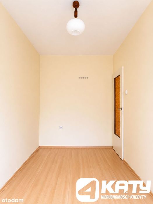 3 pokoje || osiedle Śródmieście || balkon || do remontu - Więcej