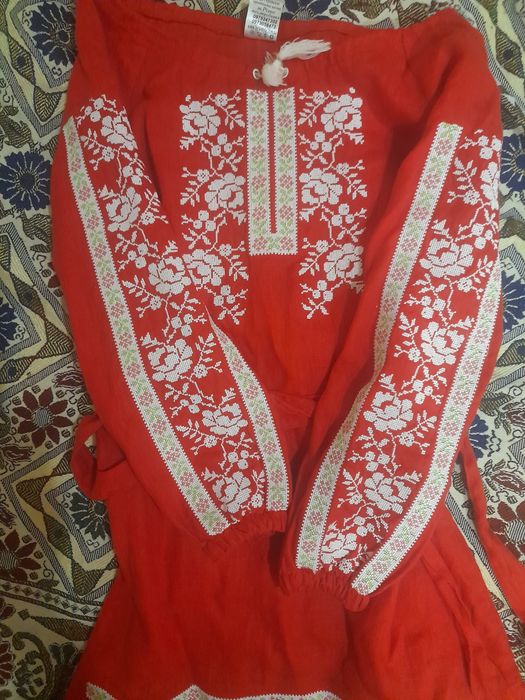 Вишите плаття для дівчинки