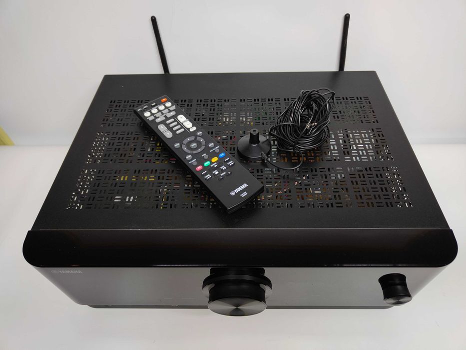 Yamaha TSR-400 amplituner 5.2 MusicCast