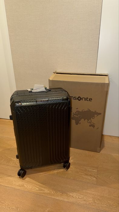 Malas de viagem Samsonite novas por estrear.