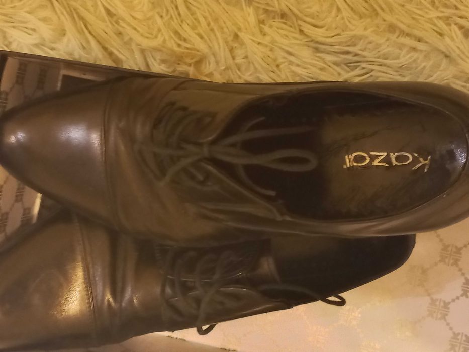 Buty KAZAR męskie czarne 41 do garnituru stan bdb jak nowe.OKAZJA!