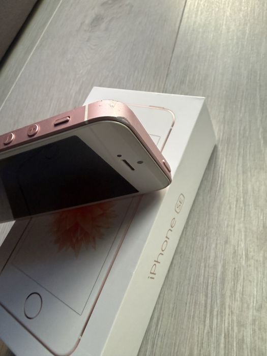 Apple iPhone SE 1. generacji 128 GB Rose Gold + pudełko i ładowarka