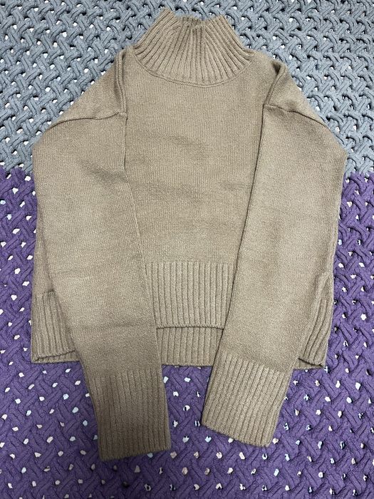 Светер Sewel.