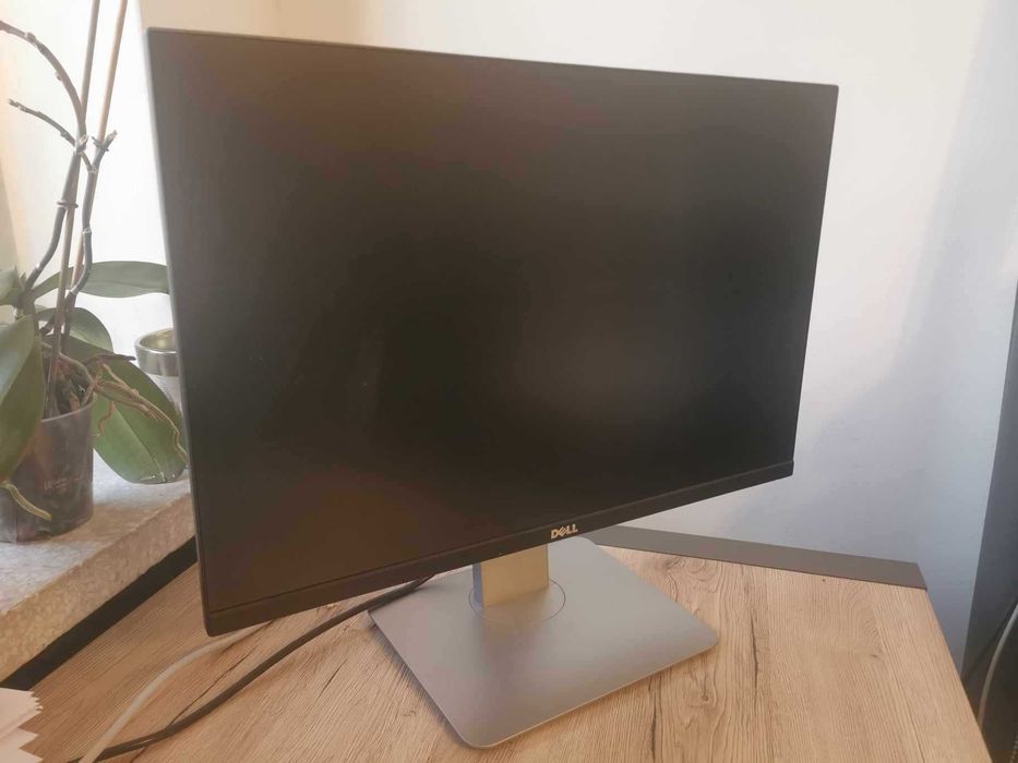 Monitor Projektanta DELL U2415 24'' Led IPS 16:10 HDMI [1920x1200]