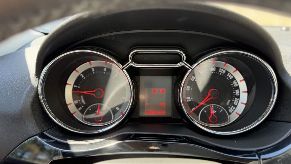Opel Adam 1.2 Glam