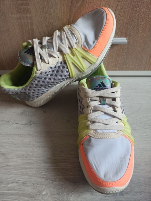 Кроссовки Adidas