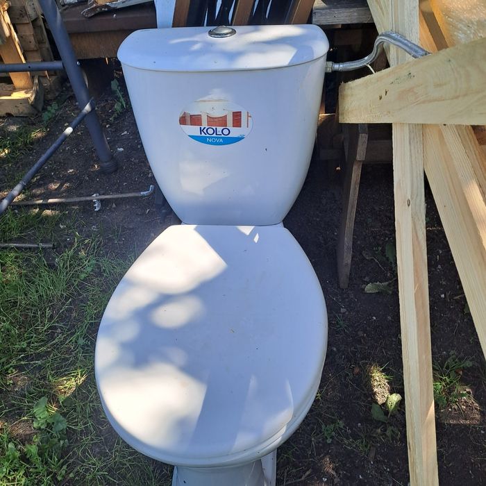 Kompakt WC  KOŁO