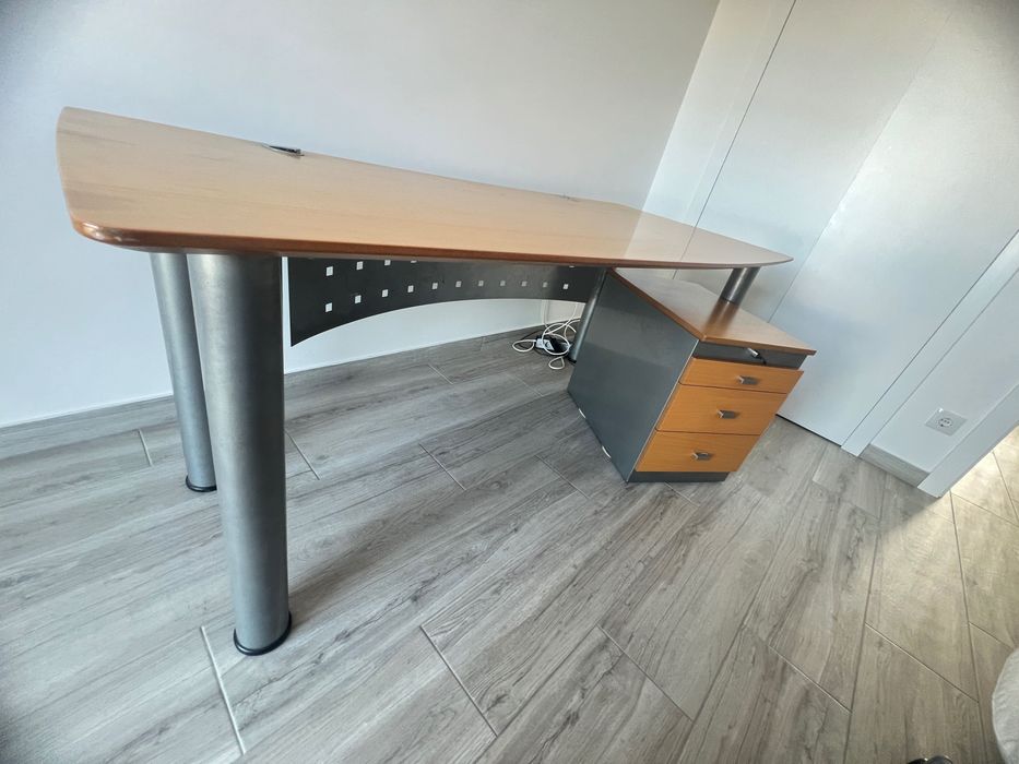 Secretária para 2 pessoas com móvel com 3 gavetas