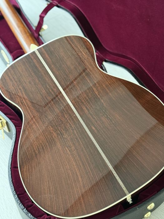 Martin OMJM 20 Anniversary