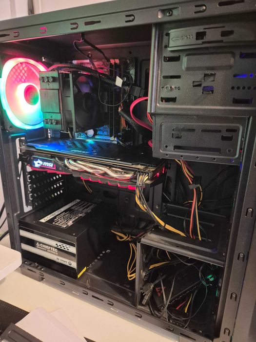 Komputer Gamingowy i7-4770 RX 580 8GB 16GB RAM SSD 256GB Win11