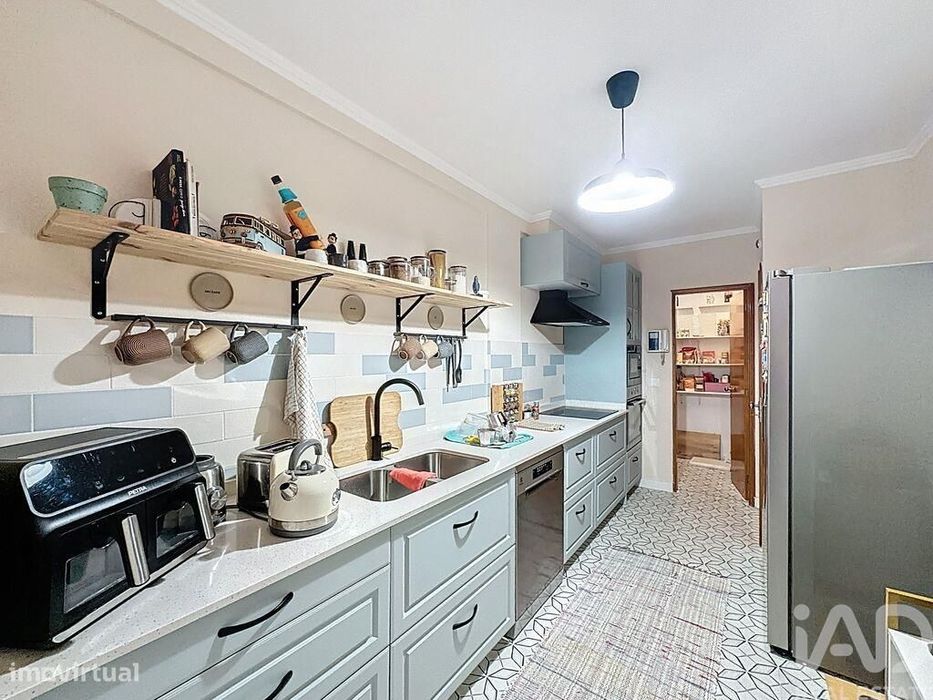 Apartamento T3 em Cedofeita, Santo Ildefonso, Sé, Miragaia, São Nicola — Cedofeita, Santo Ildefonso, Sé, Miragaia, São Nicolau E Vitória, Porto