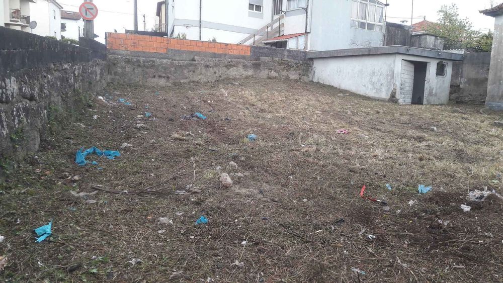 Oportunidade Única: 2 Lotes de Terreno em Águas Santas (Maia)