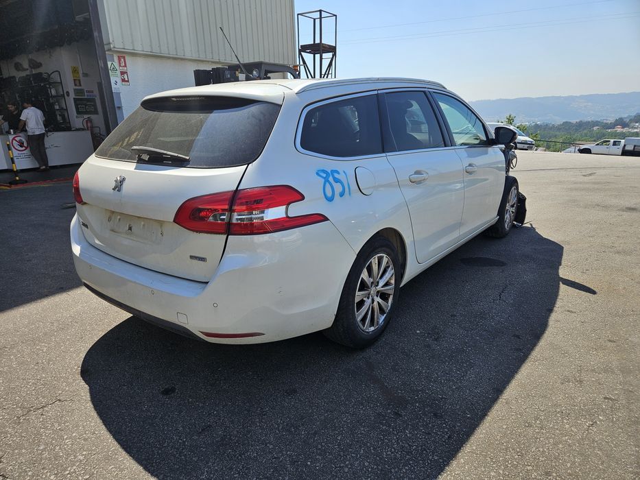 Peugeot 308 SW II 1.6 BlueHDi de 2016 para peças