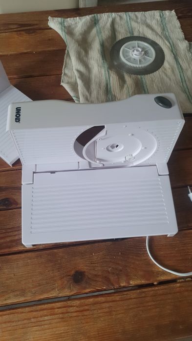 Слайсер (ломтерезка) UNOLD  — стан “як новий”