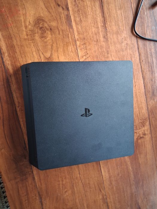 Ps4 slim Sony em bom estado