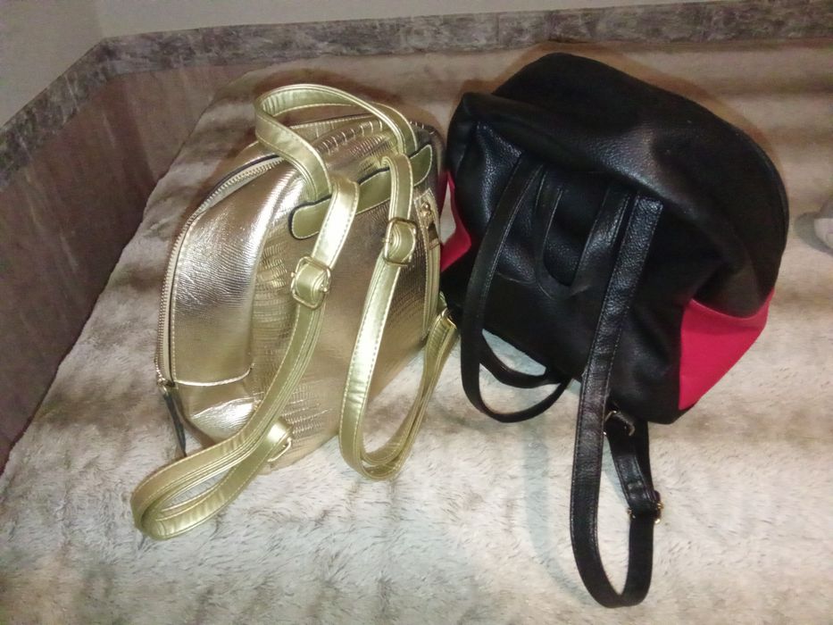 Conjunto de 2 mochilas de mulher lindas