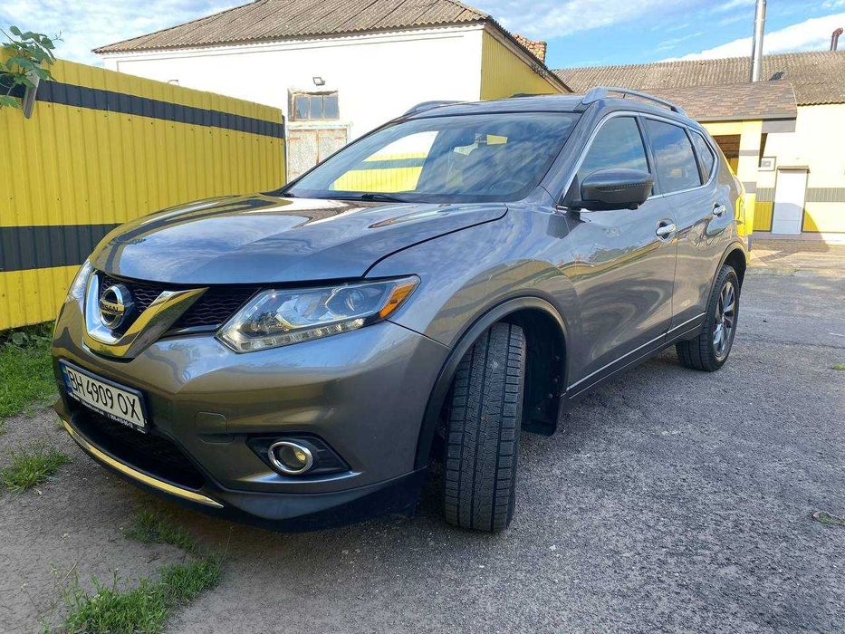 Продам автомобіль "NISSAN ROGUE" 2015 рік