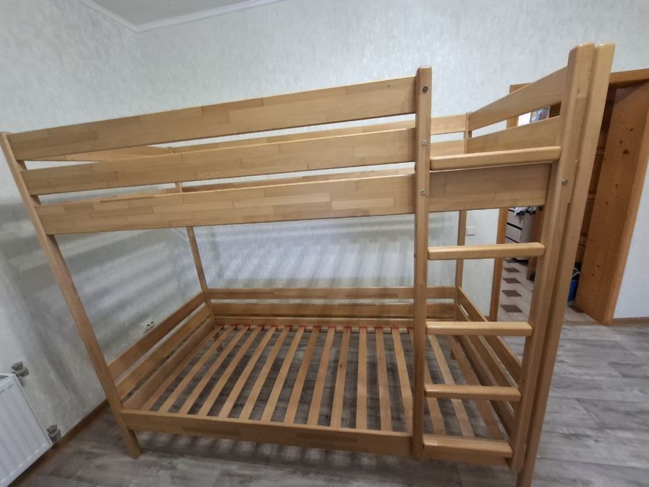 Двухярусная кровать