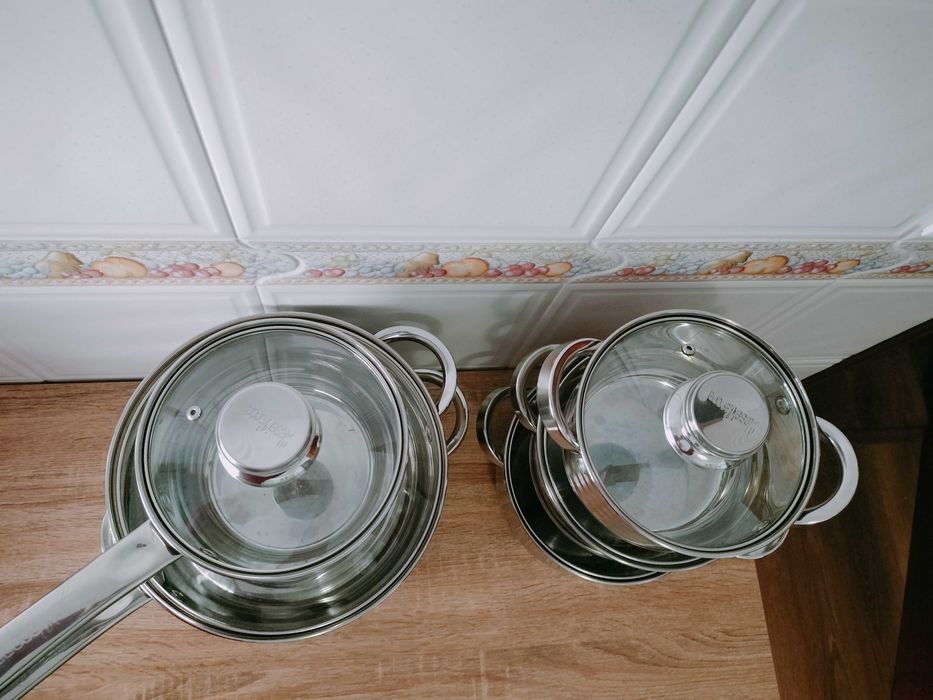 Jogo de panelas em aço inoxidável