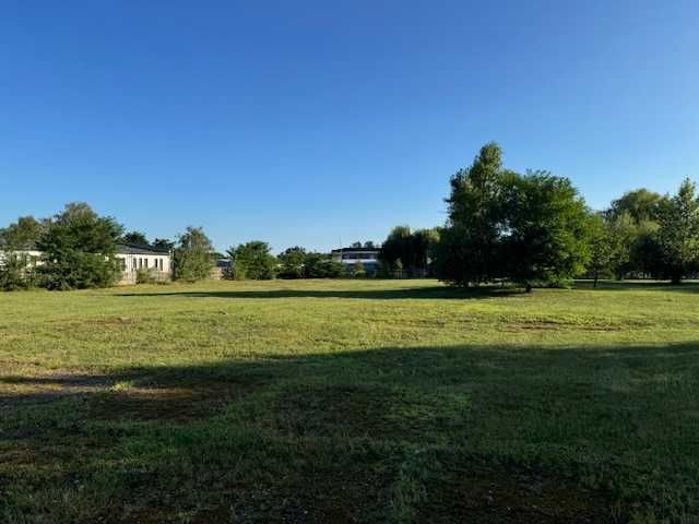 Wynajmę halę 300m2 (magazyn +biura) z działką 2 500 m2