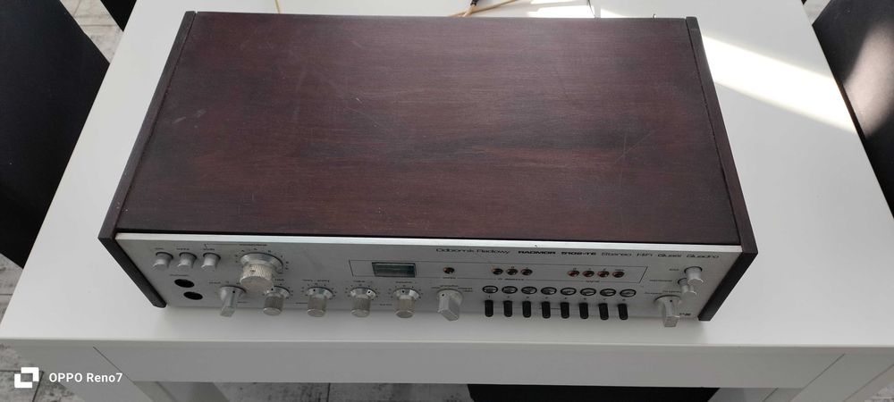 Wzmacniacz z wbudowanym odbiornikiem radiowymUnitra Radmor