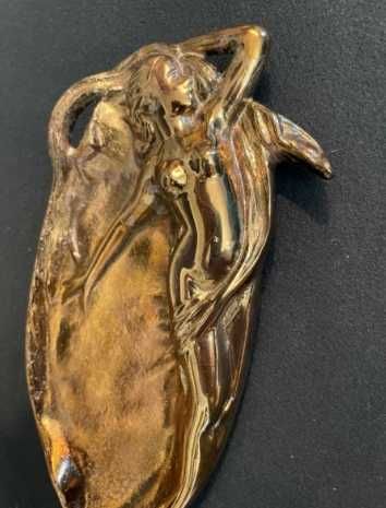 Secesja paterka stara mosiądz lub brąz