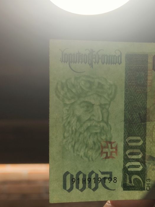 Nota de 5000 escudos