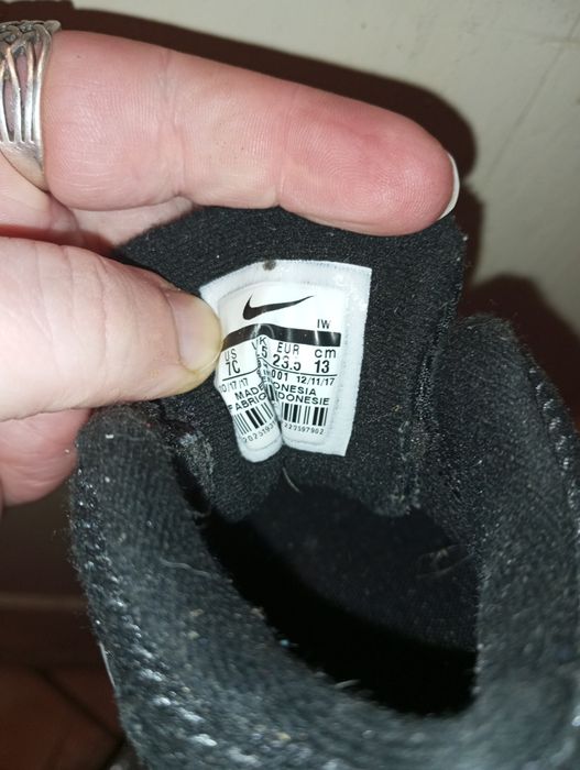 Buty sportowe Nike 23,5