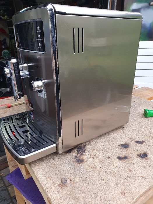 Продам кавоварку saeco xelsis