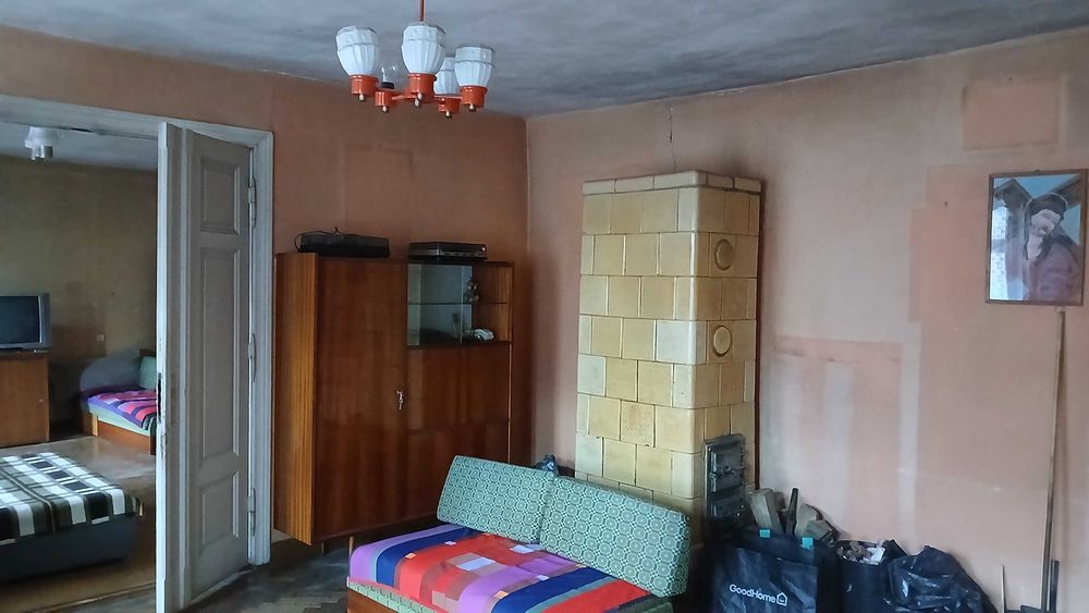 Bytów, centrum: 78 m² z garażykiem, strychem i własnym podwórkiem – rzadkość w tej lokalizacji