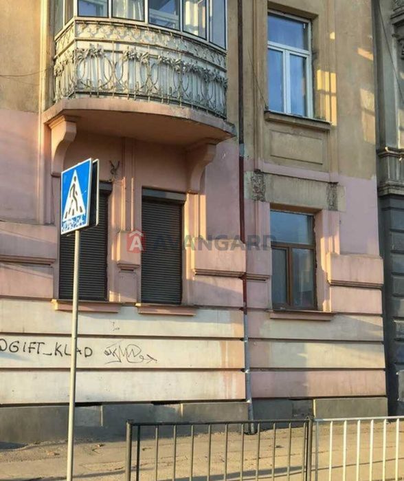 Продаж приміщення площею 98,7 м² на початку вул. Сахарова