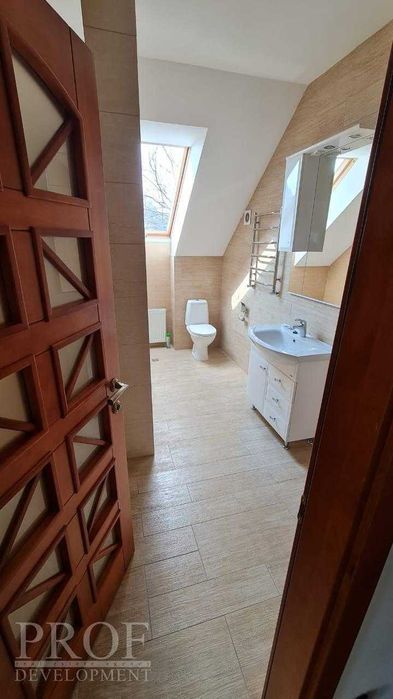 БЕЗ% будинок під офіс або житло  Голосіівський рн (350 м2)