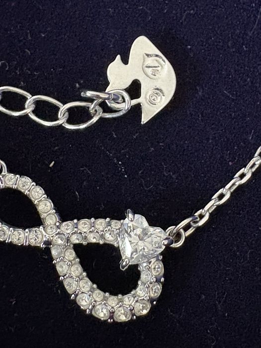 Брендове кольє Swarovski з символом нескінченності, оригінальна підвіска.