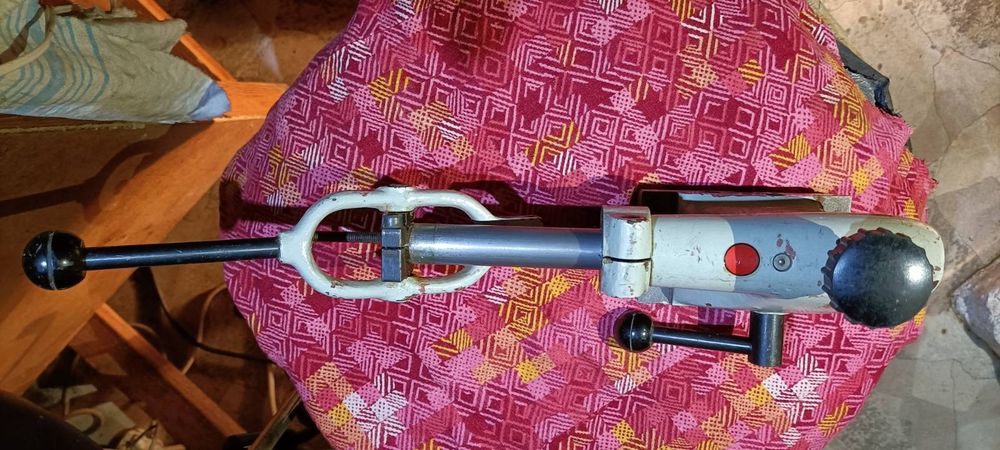 Задняя бабка ( быстрая) Чешского токарного станка МN 80. Цена 8500 грн